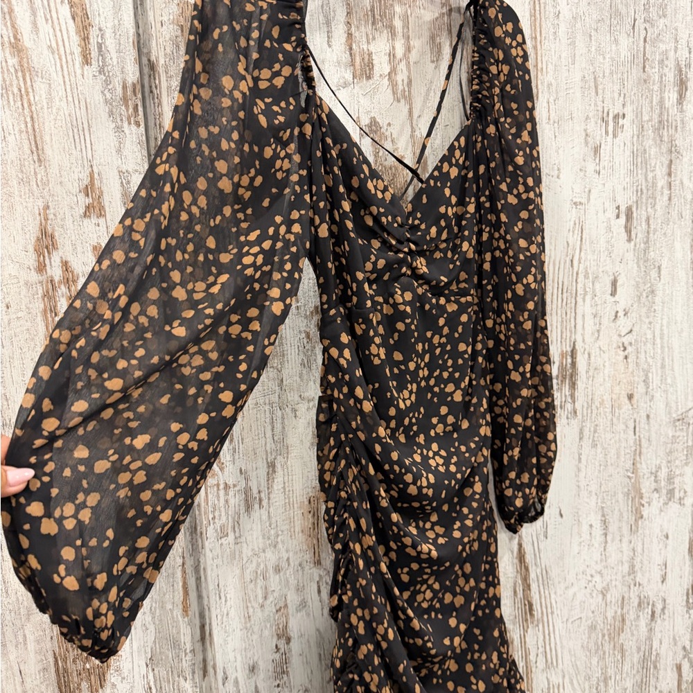Elegant Black and Brown Patterned Dress